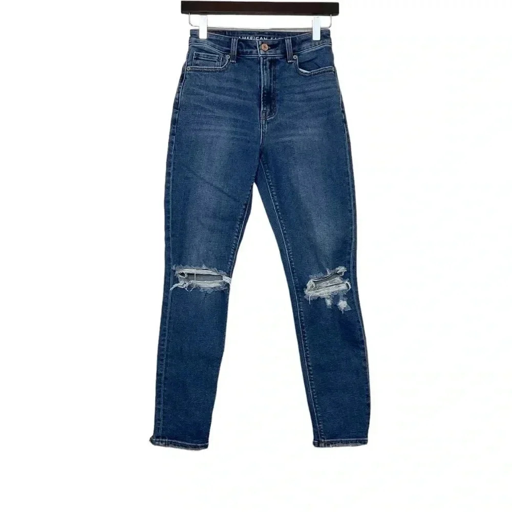 American Eagle Mom Jeans Distressed Size 00